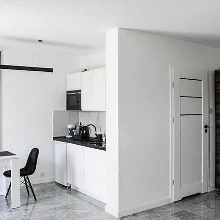 Apartament Black-Niska Z Garazem Podziemnym Kielce Dış mekan fotoğraf